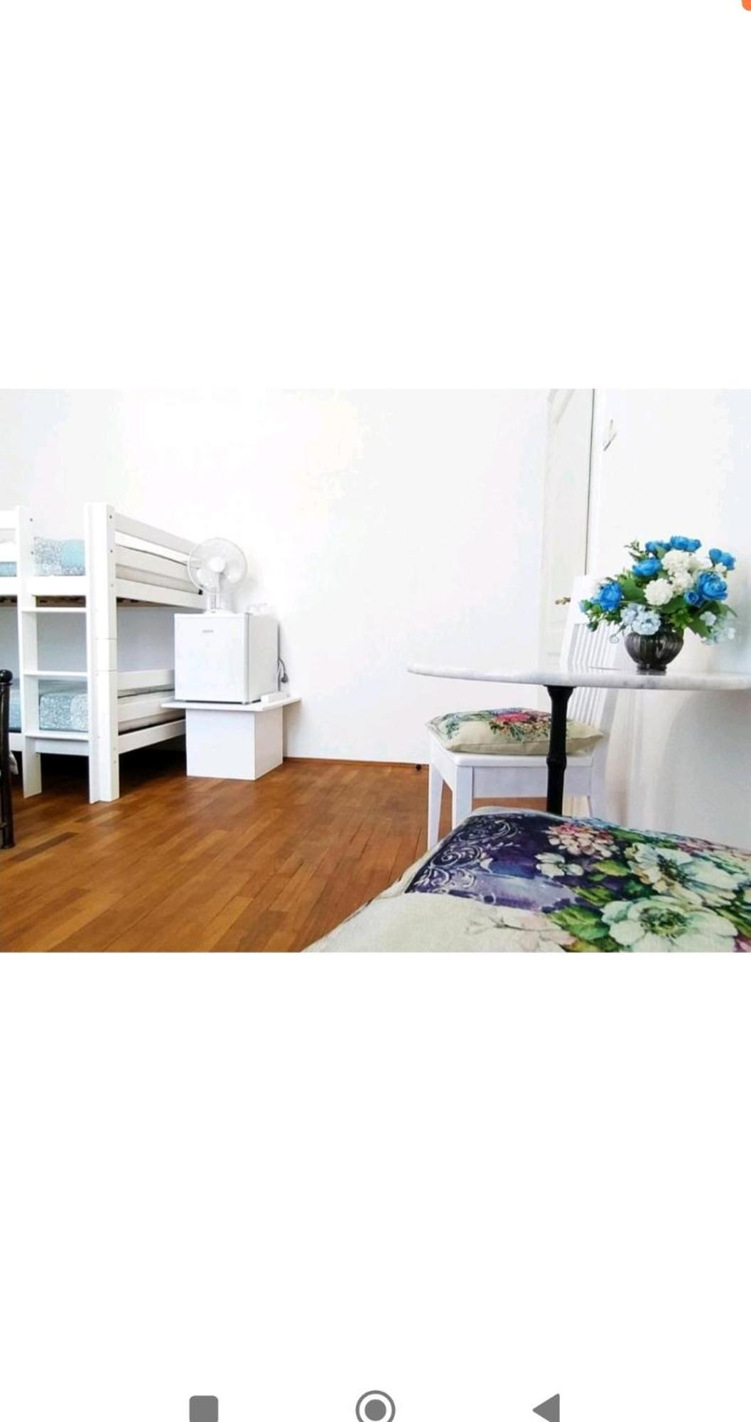 Guest House Izola Exterior foto